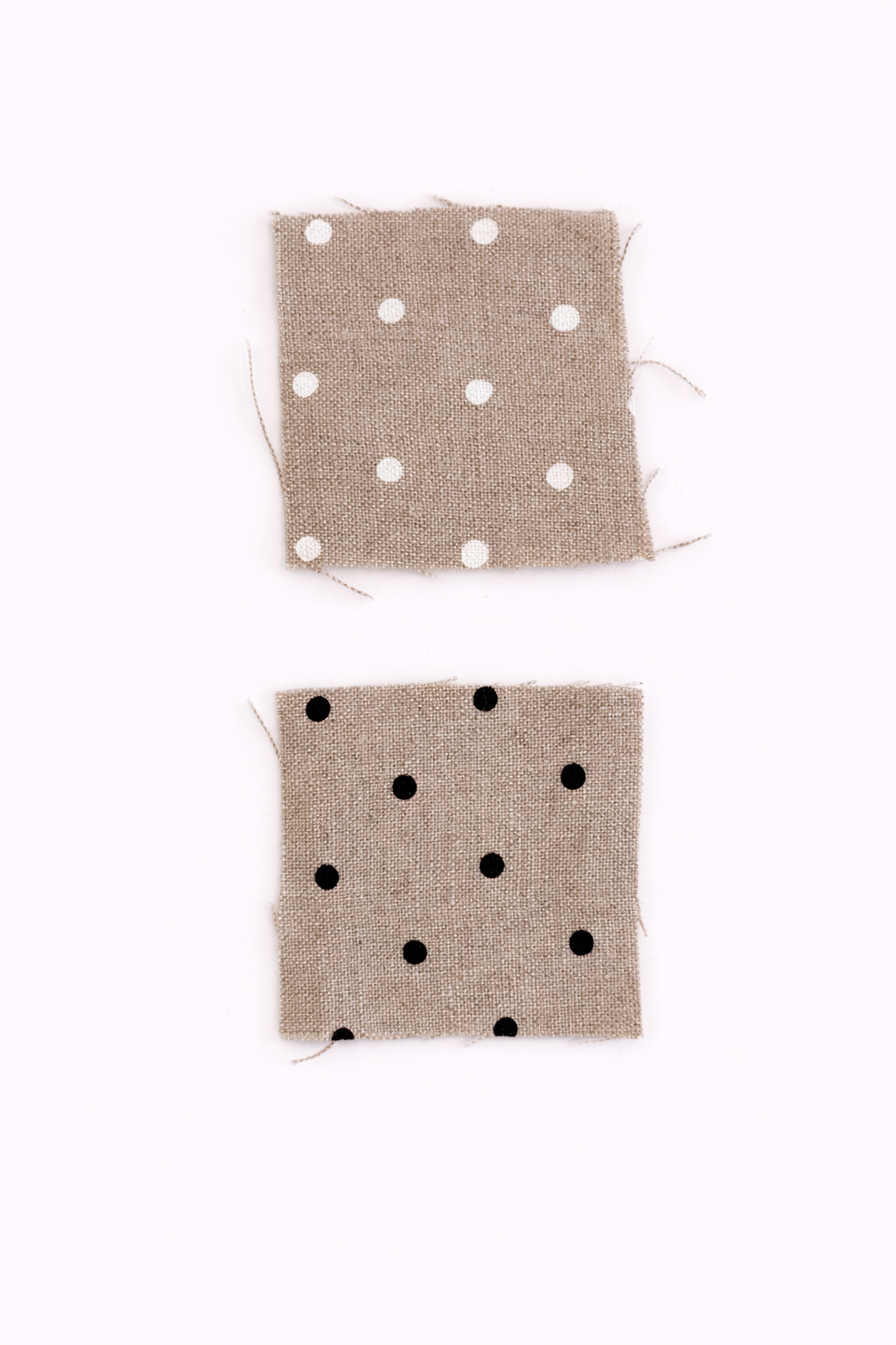 The Linen Edit – Dune Light Dot | Magnetic Linen Neck Scarf for Sun Protection